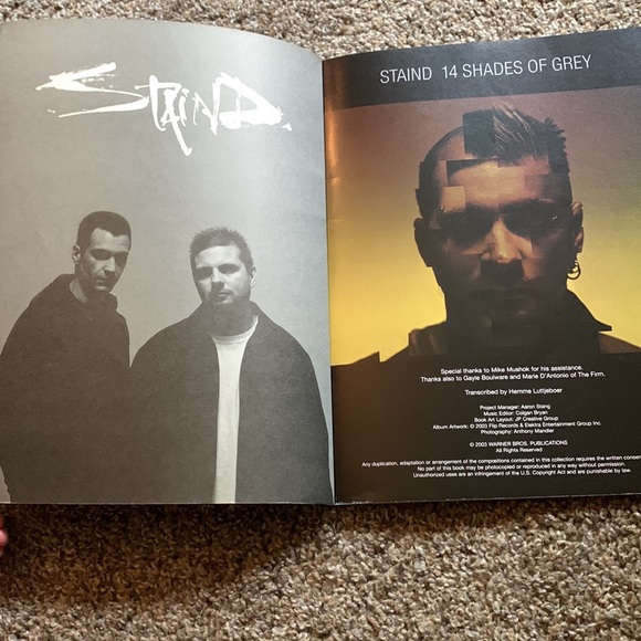 Staind 14 shades of grey sheet music book - Picture 2 of 3